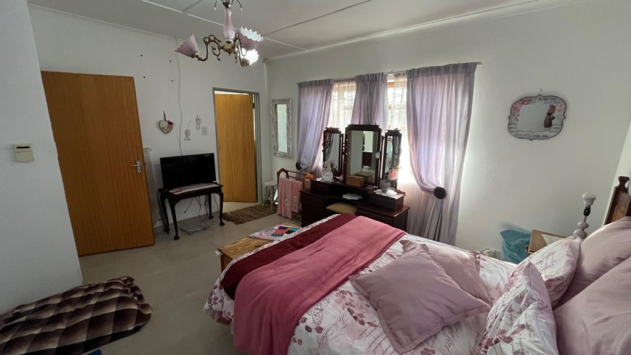 2 Bedroom Property for Sale in Wavecrest Eastern Cape